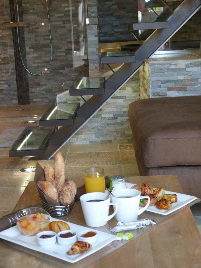 L'Eveil Des Sens Hotel Châteauneuf-le-Rouge Екстериор снимка