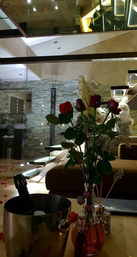 L'Eveil Des Sens Hotel Châteauneuf-le-Rouge Екстериор снимка