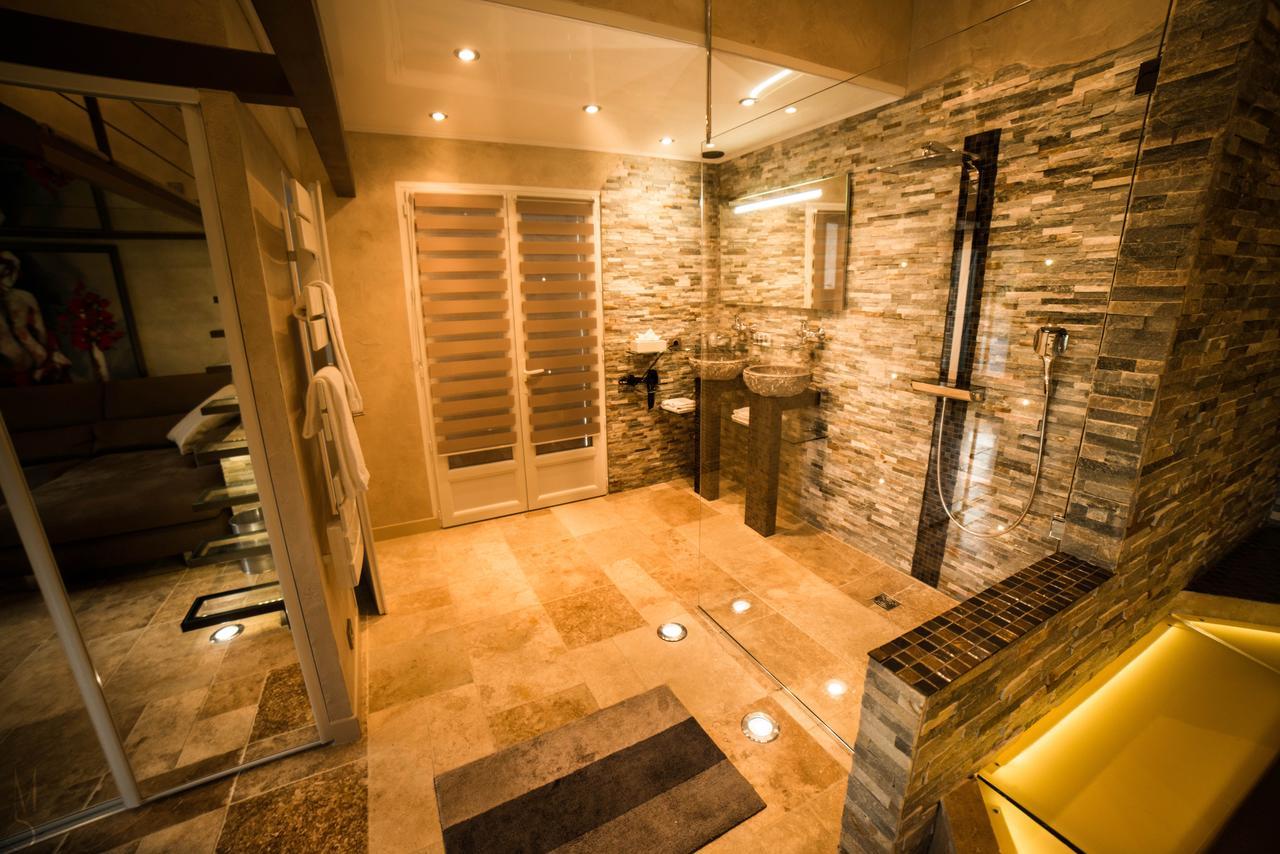 L'Eveil Des Sens Hotel Châteauneuf-le-Rouge Екстериор снимка